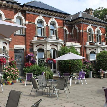 Leaside Hotel Luton  Ngoại thất bức ảnh