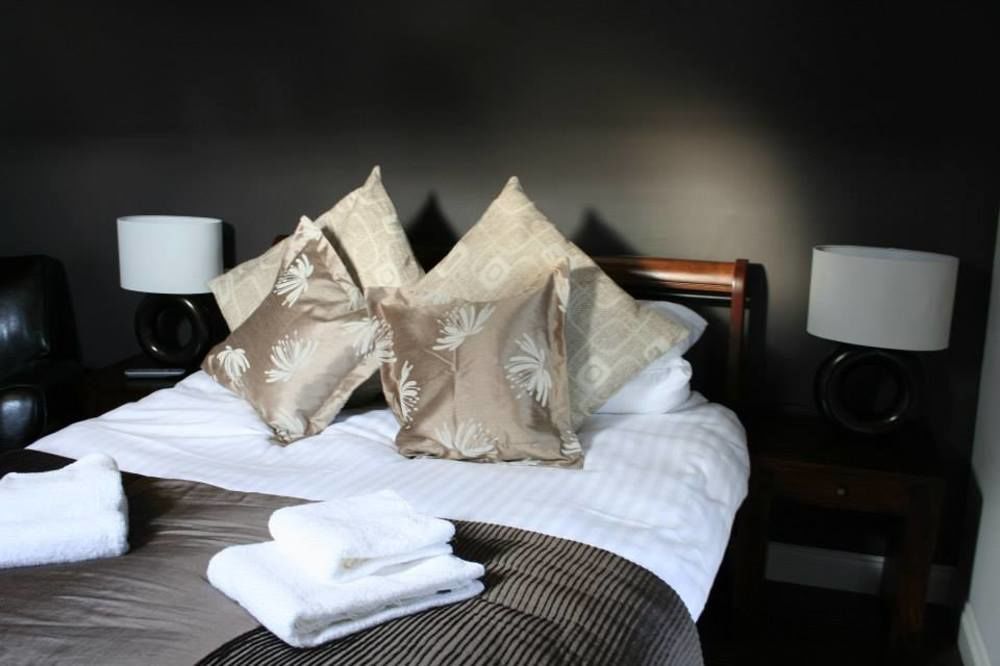 Leaside Hotel Luton  Ngoại thất bức ảnh